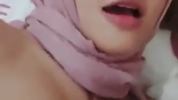 Jilbab Sange Melet2 Pengen Dientot
